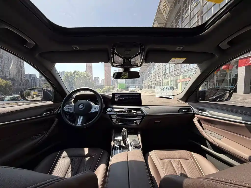 BMW 5 Series New Energy — фото 17