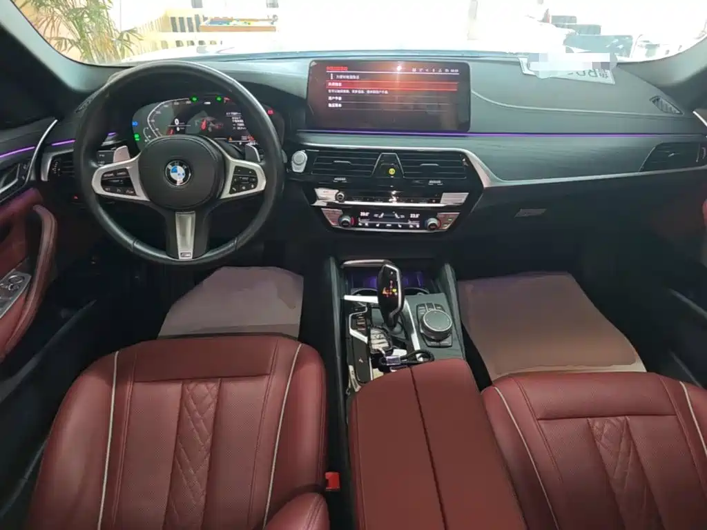 BMW 5 Series — фото 10