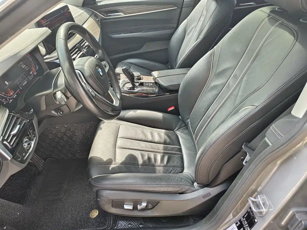 BMW 6 Series GT — фото 18