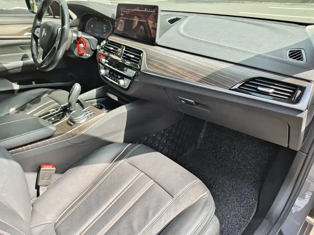 BMW 6 Series GT — фото 25