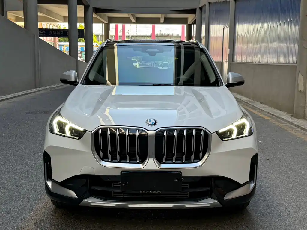 BMW X1 — фото 2