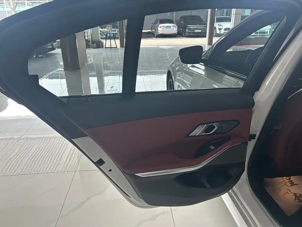 BMW 3 Series — фото 13