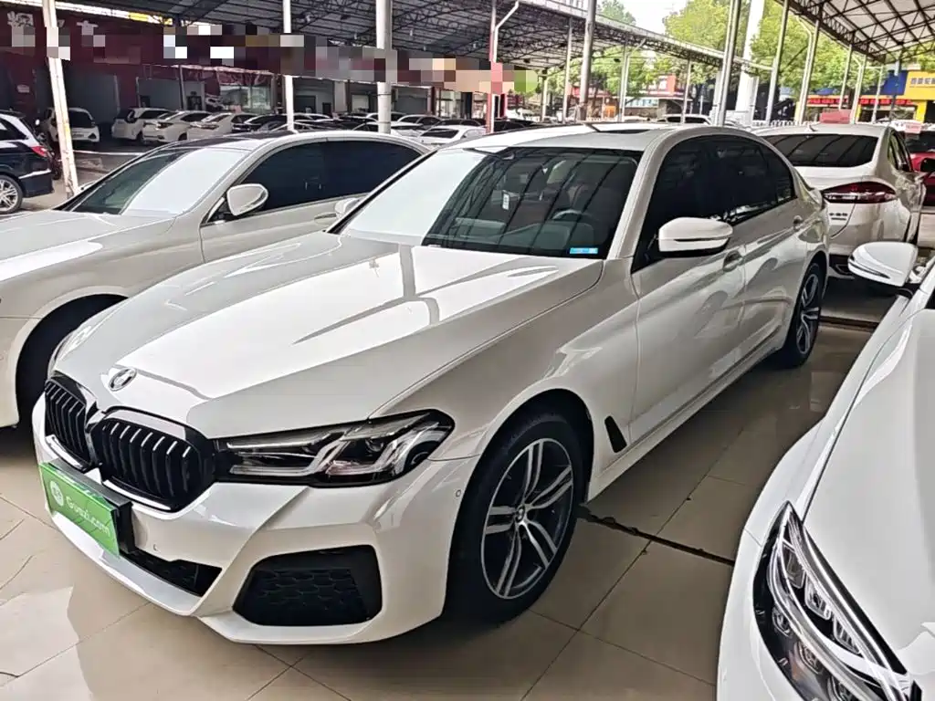 BMW 5 Series — фото 2