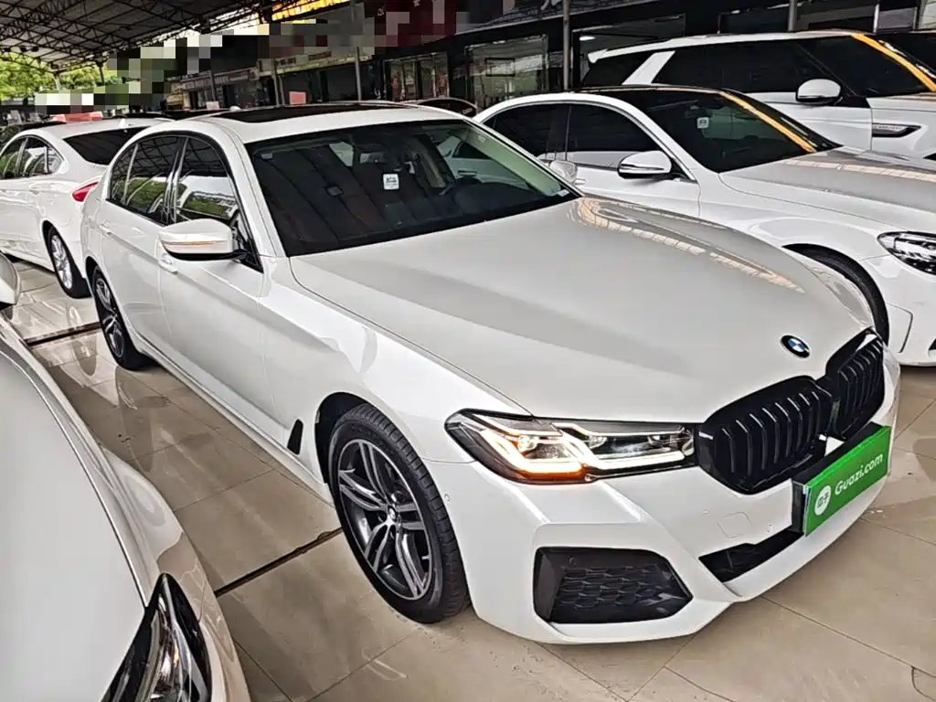 BMW 5 Series — фото 22