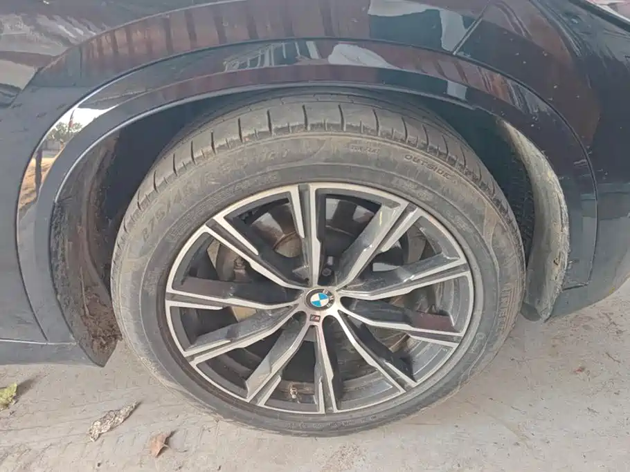 BMW X5 (Import) — фото 6