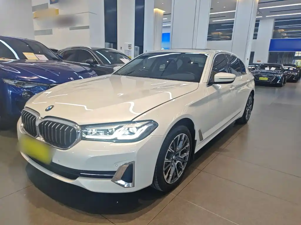 BMW 5 Series — фото 2