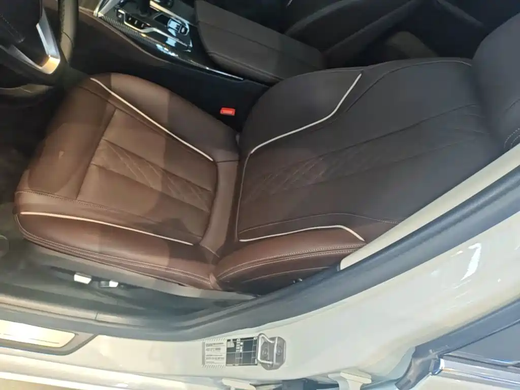 BMW 5 Series — фото 15