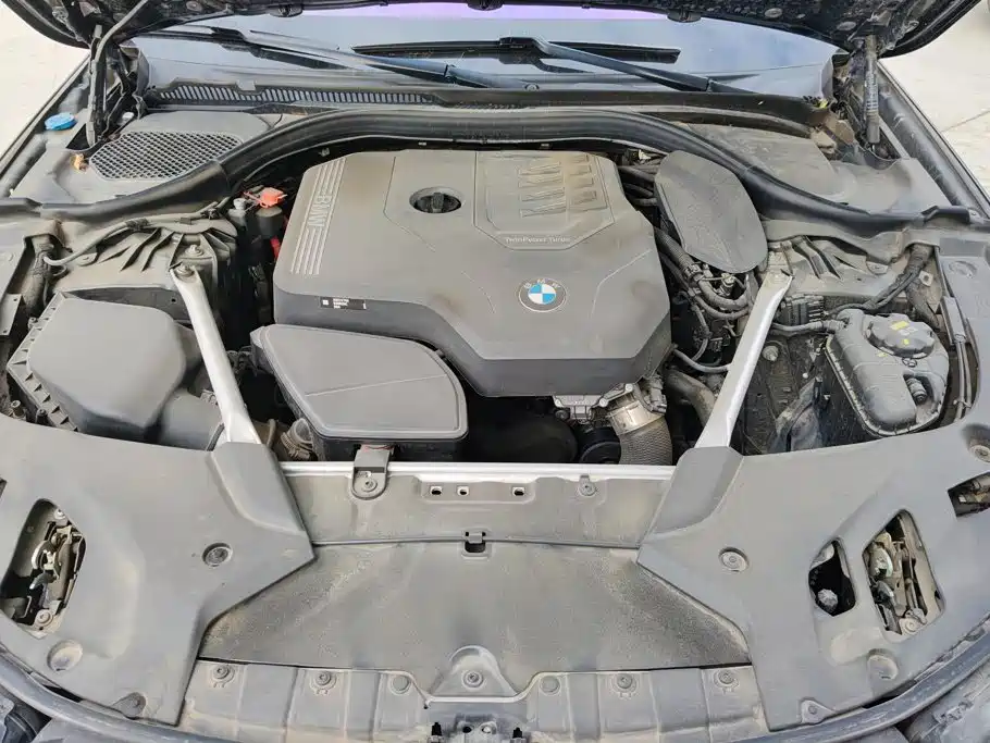 BMW 5 Series — фото 10