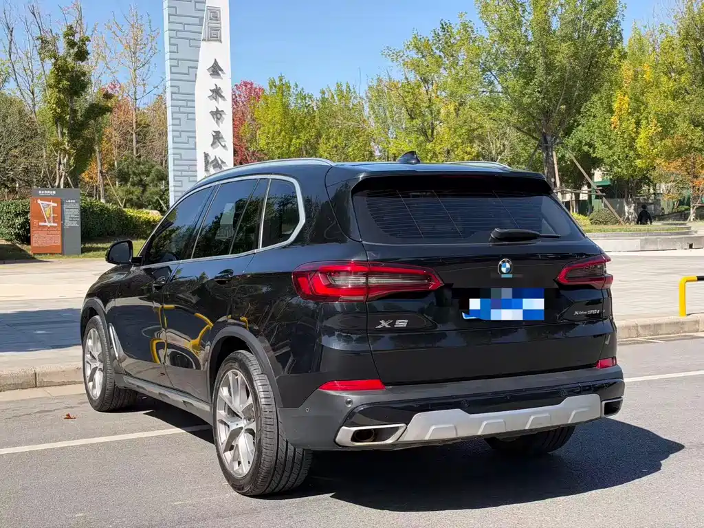 BMW X5 (Import) — фото 8