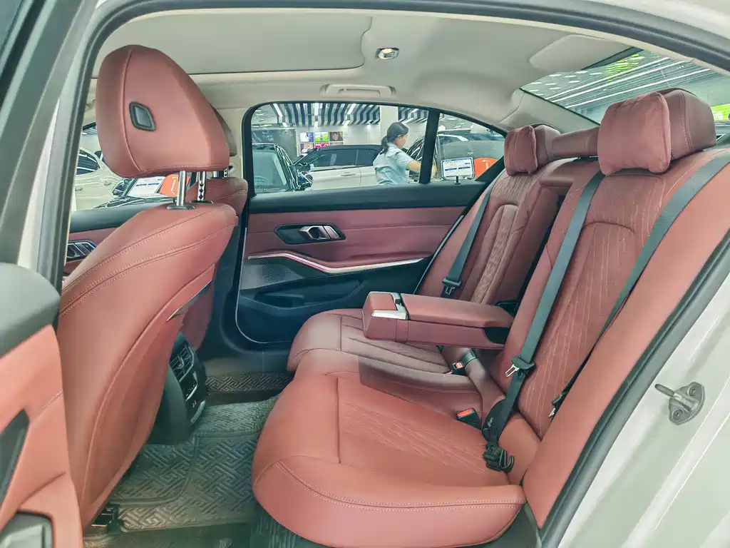 BMW 3 Series — фото 18