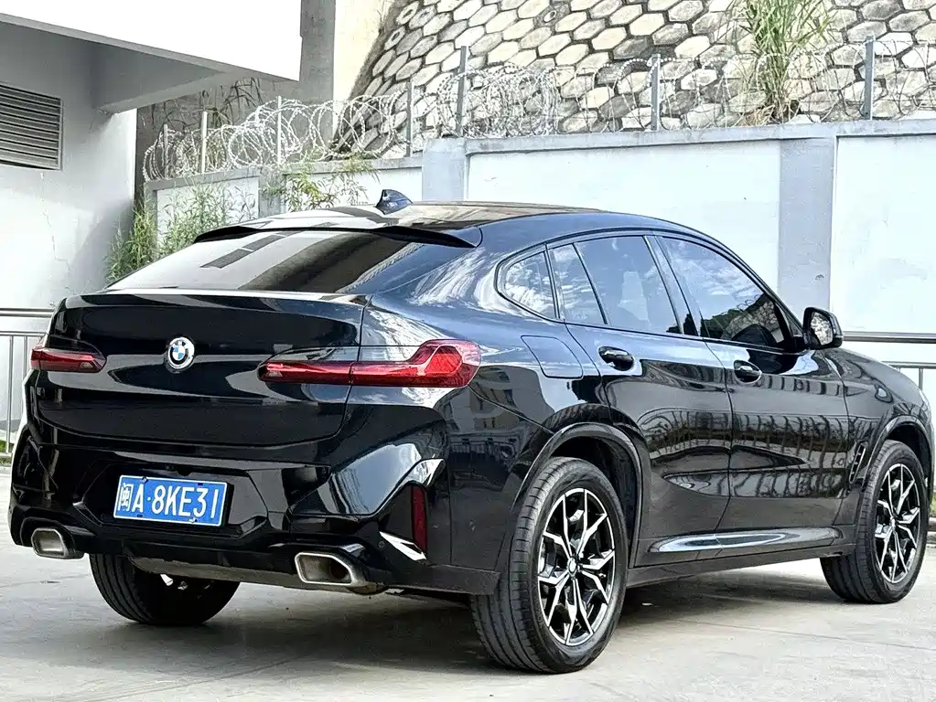 BMW X4 — фото 4