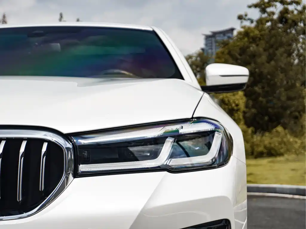 BMW 5 Series — фото 2