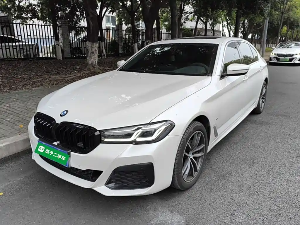 BMW 5 Series — фото 2