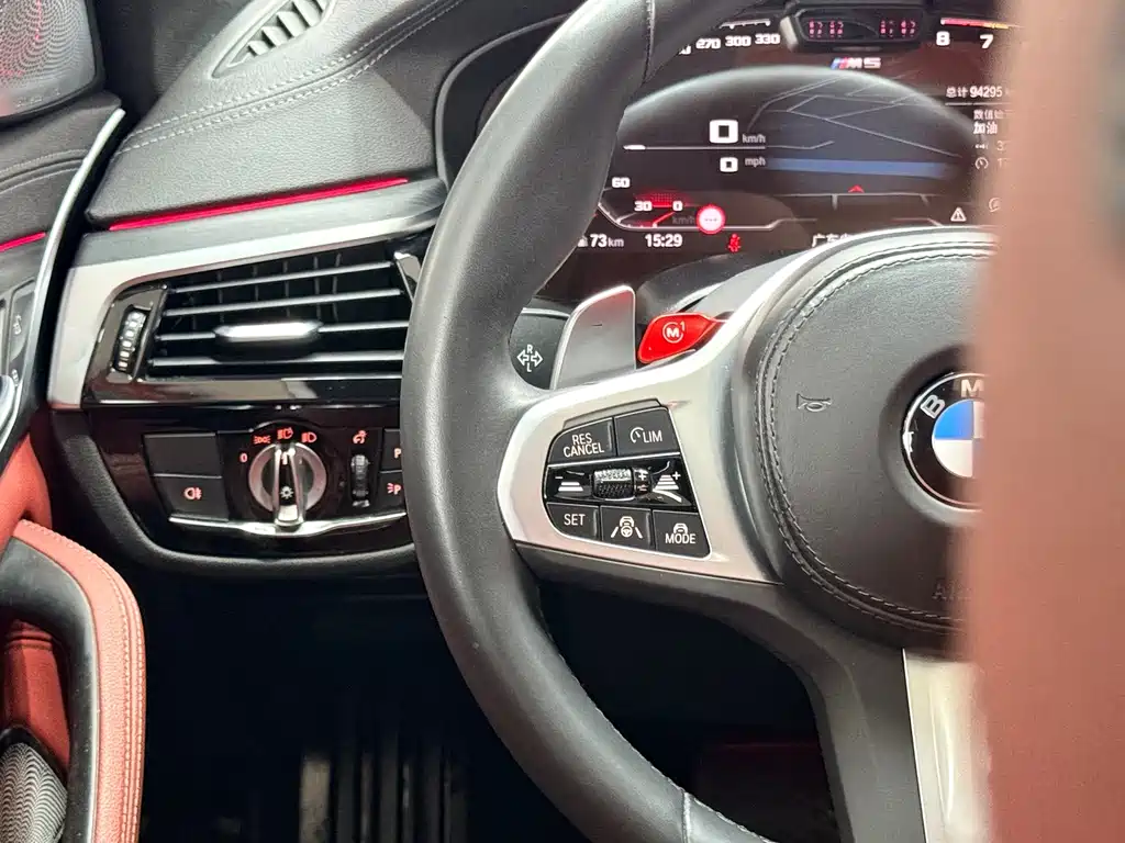 BMW 5 Series — фото 11