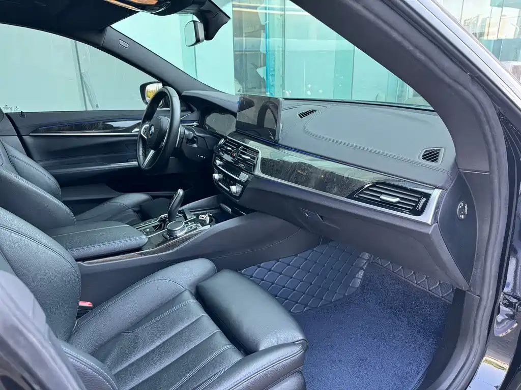 BMW 6 Series GT — фото 11
