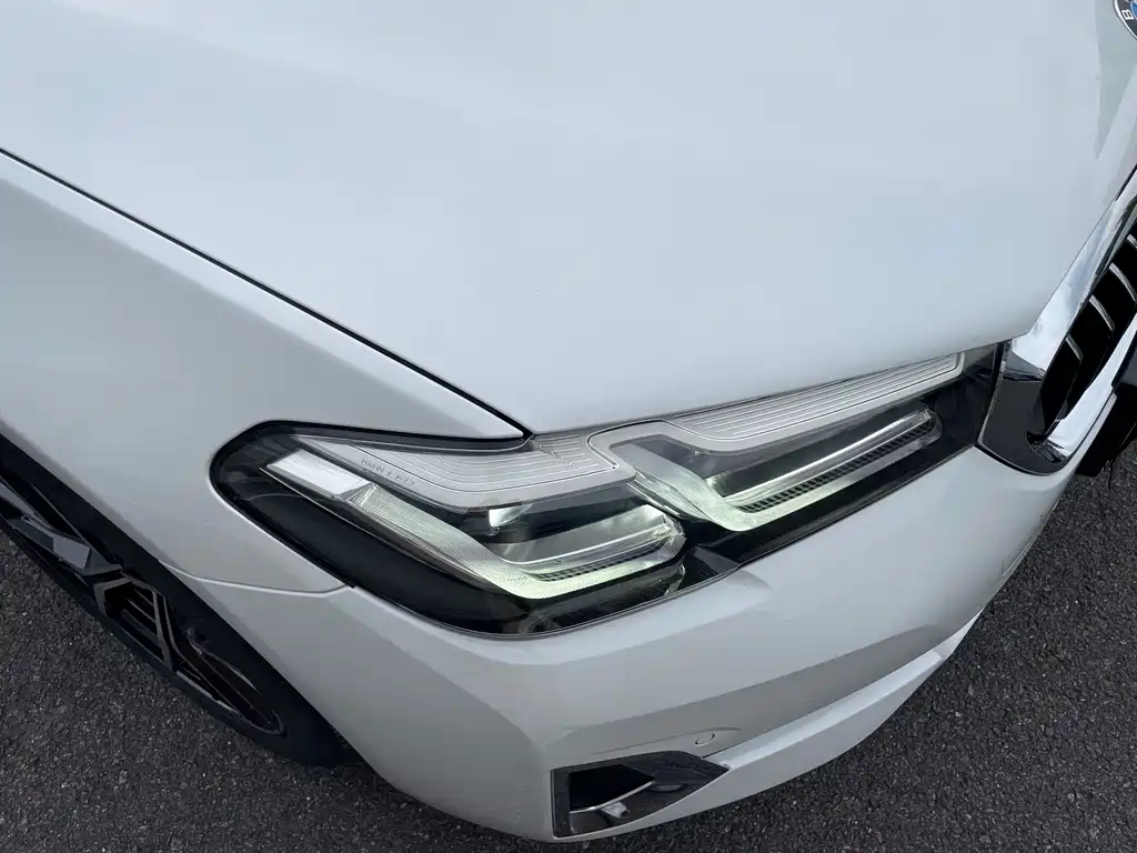 BMW 5 Series — фото 20