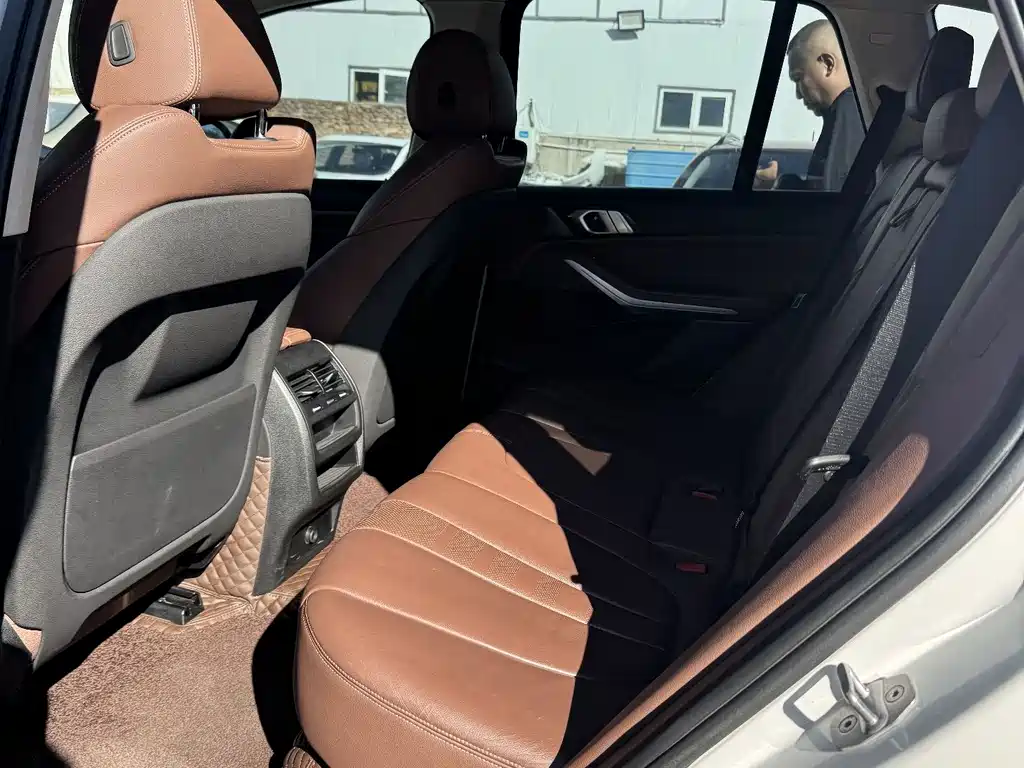 BMW X5 (Import) — фото 8
