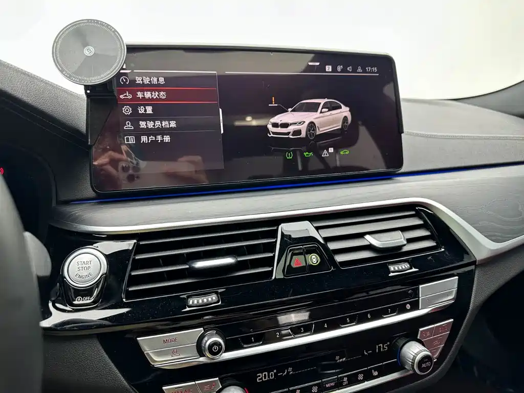 BMW 5 Series — фото 14