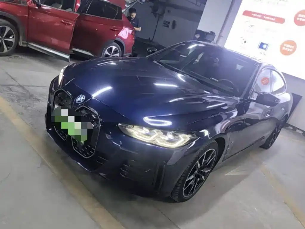 BMW i4 M