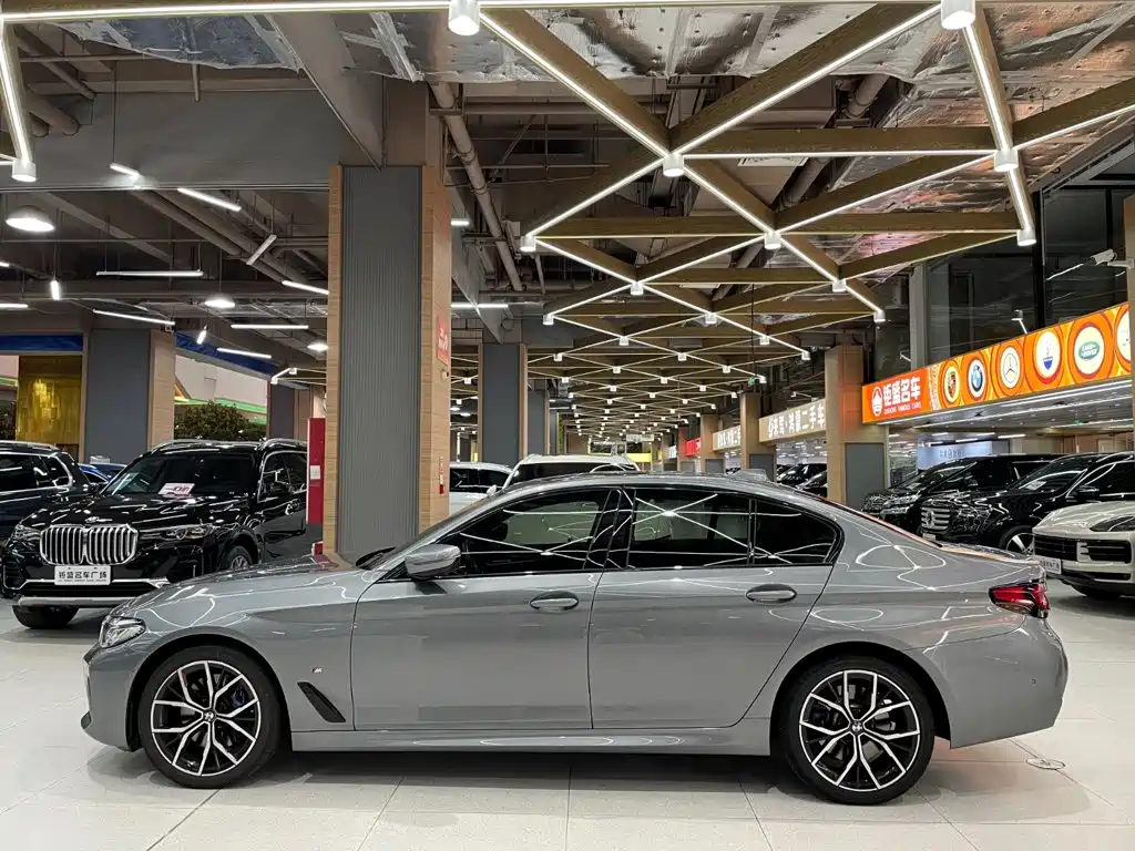 BMW 5 Series (Import) — фото 13