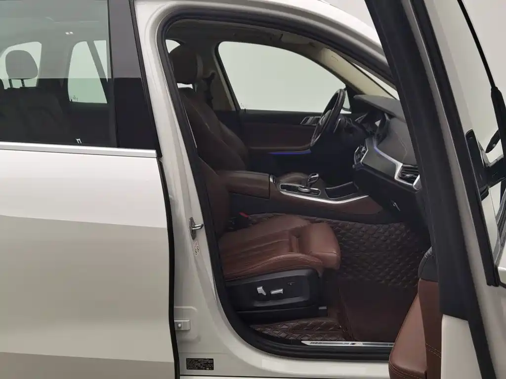 BMW X5 (Import) — фото 23