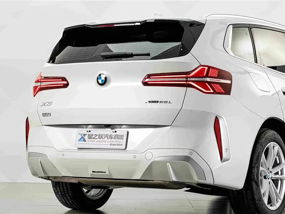 BMW X3 — фото 7