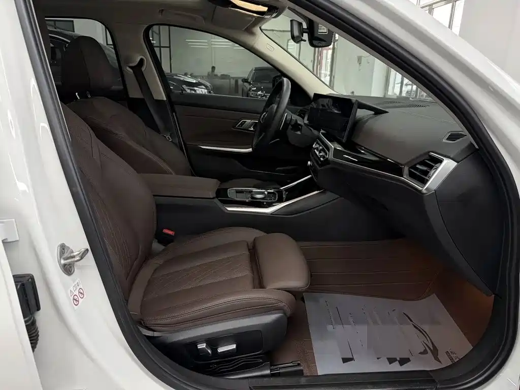 BMW 3 Series — фото 14