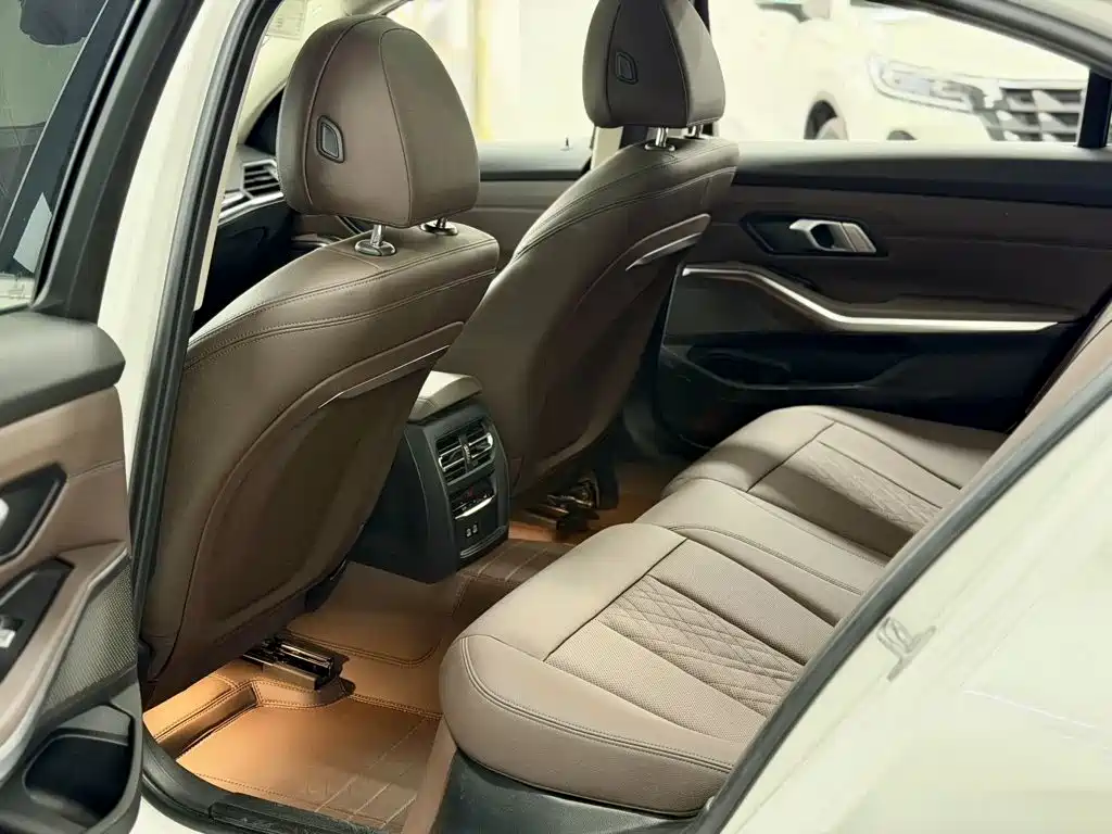 BMW 3 Series — фото 10