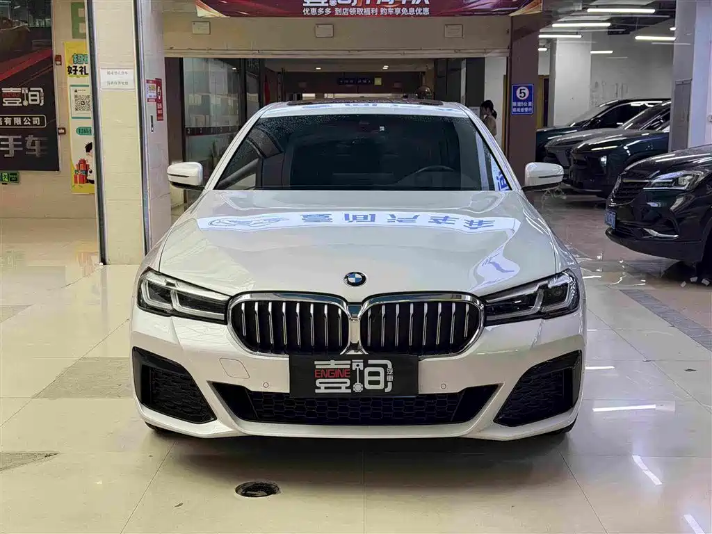 BMW 5 Series — фото 2
