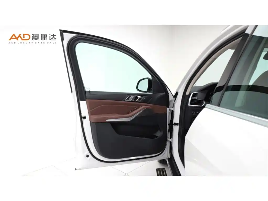 BMW X5 (Import) — фото 10