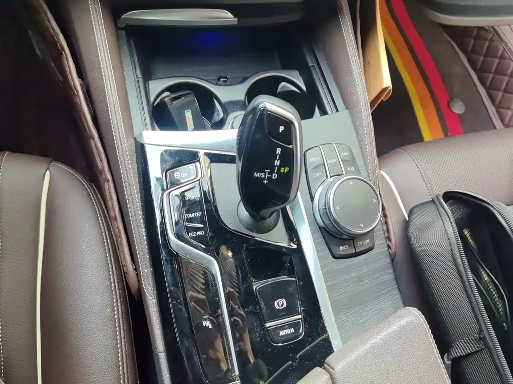 BMW 5 Series — фото 10