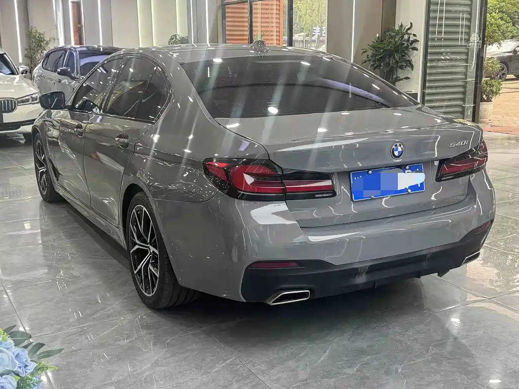 BMW 5 Series (Import) — фото 10