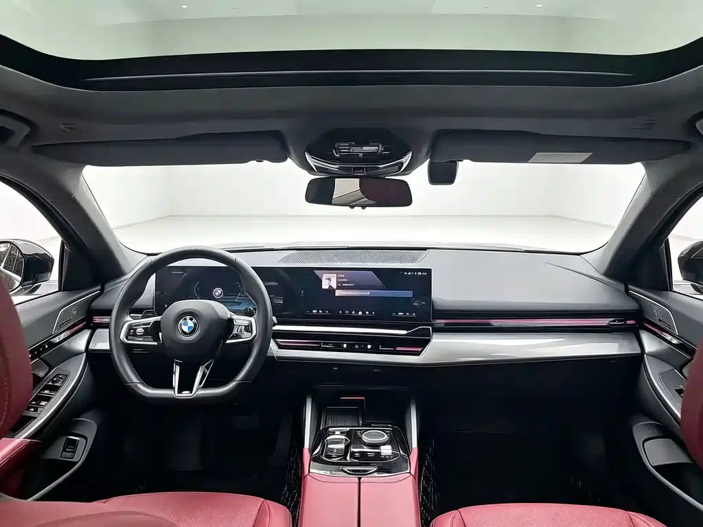 BMW 5 Series — фото 5