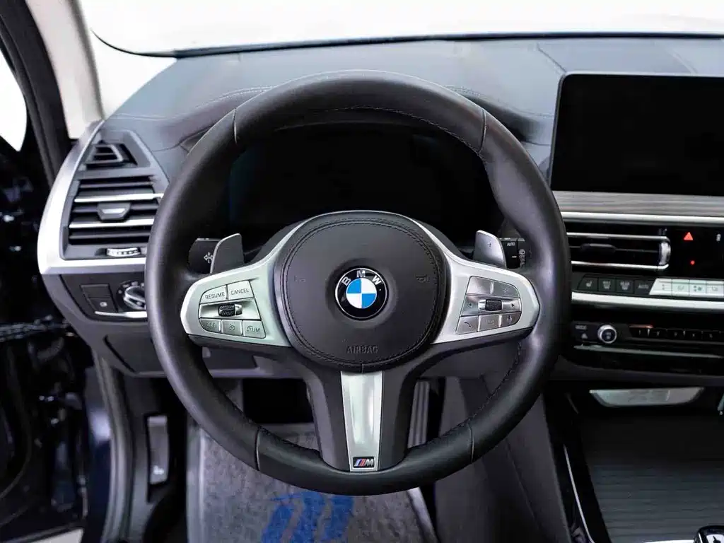 BMW X3 — фото 13