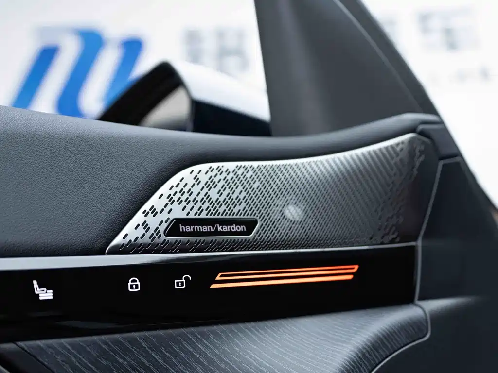BMW 5 Series — фото 11