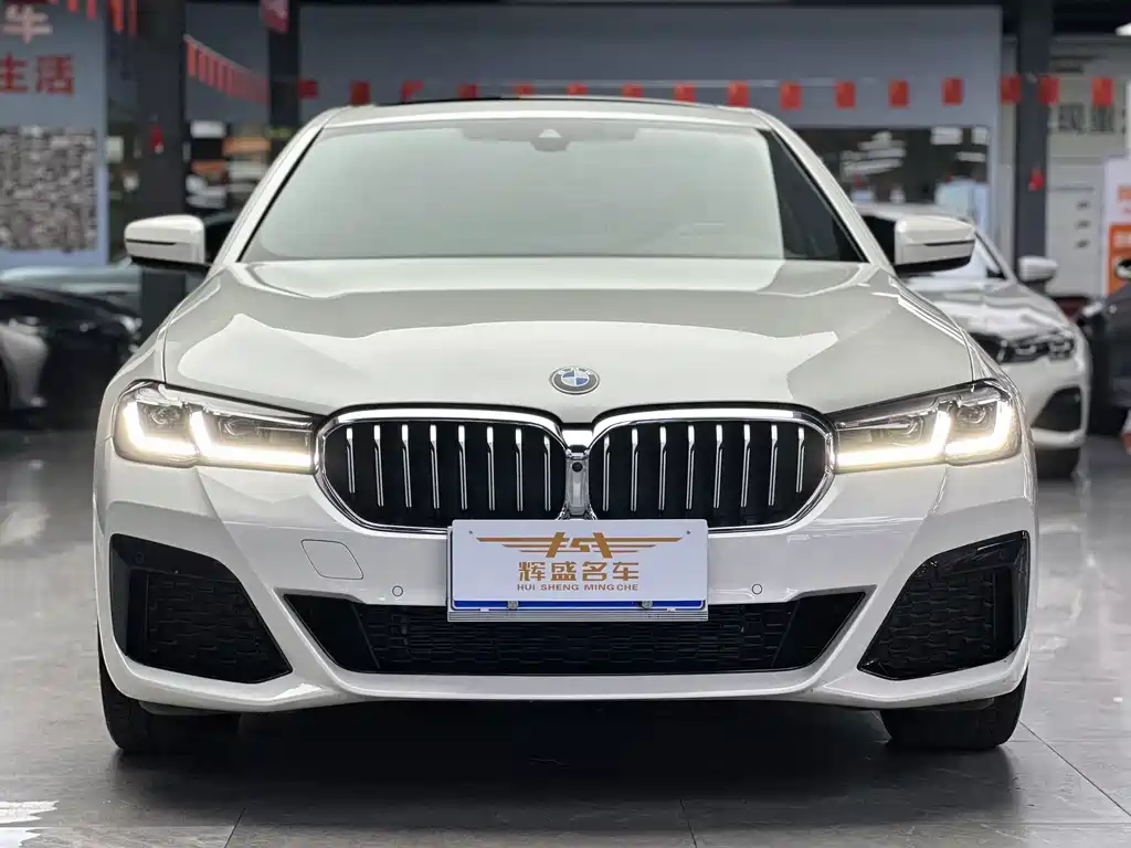BMW 5 Series — фото 2