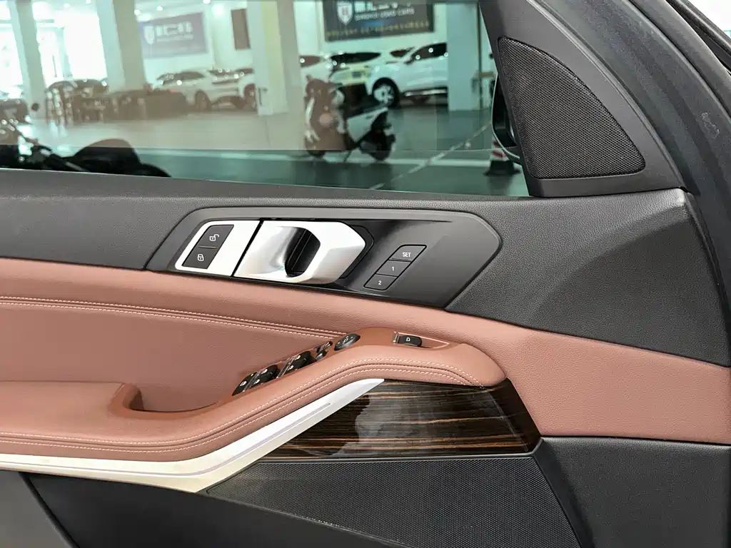 BMW X5 (Import) — фото 11