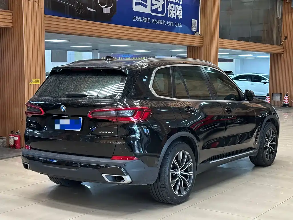 BMW X5 (Import) — фото 4