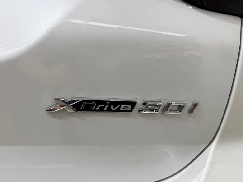 BMW X3 — фото 21