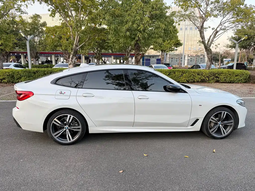BMW 6 Series GT — фото 15