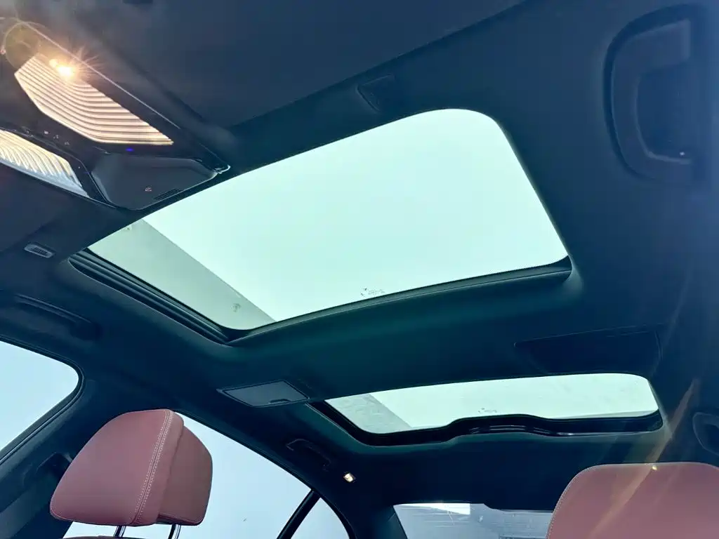 BMW 5 Series — фото 13