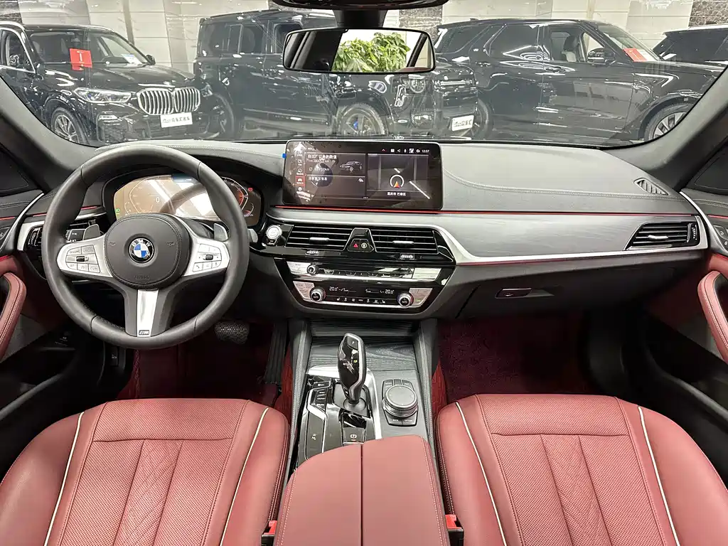 BMW 5 Series — фото 13