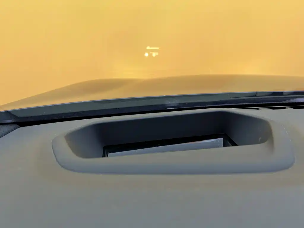 BMW 5 Series — фото 14