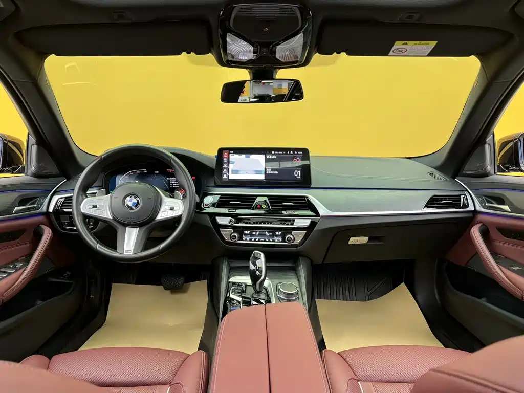 BMW 5 Series — фото 35