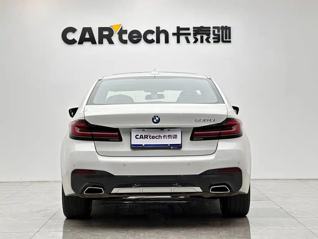BMW 5 Series — фото 4
