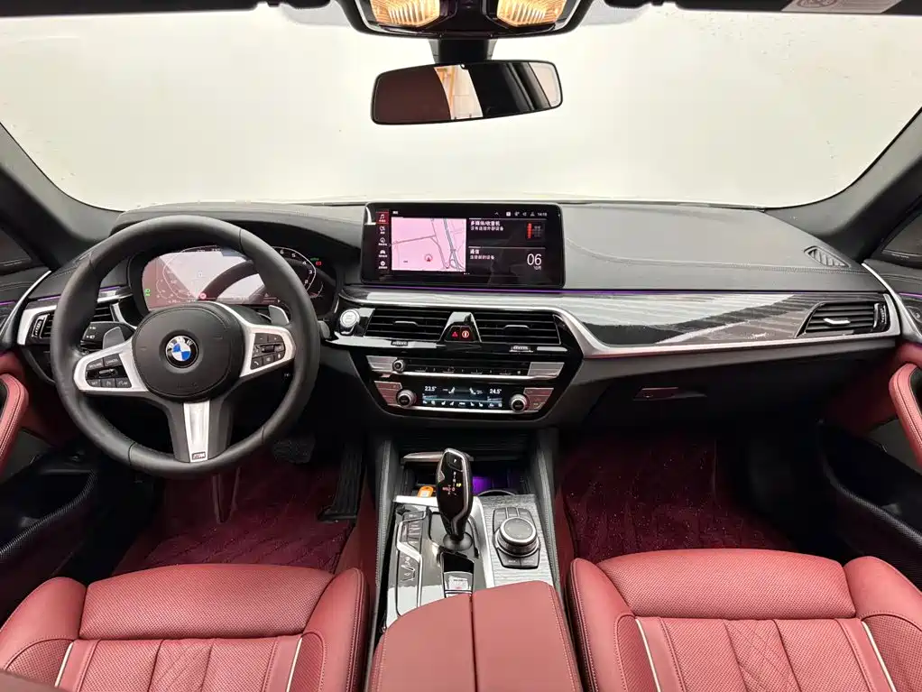 BMW 5 Series — фото 10