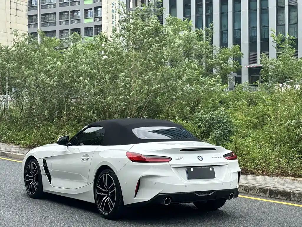 BMW Z4 — фото 18