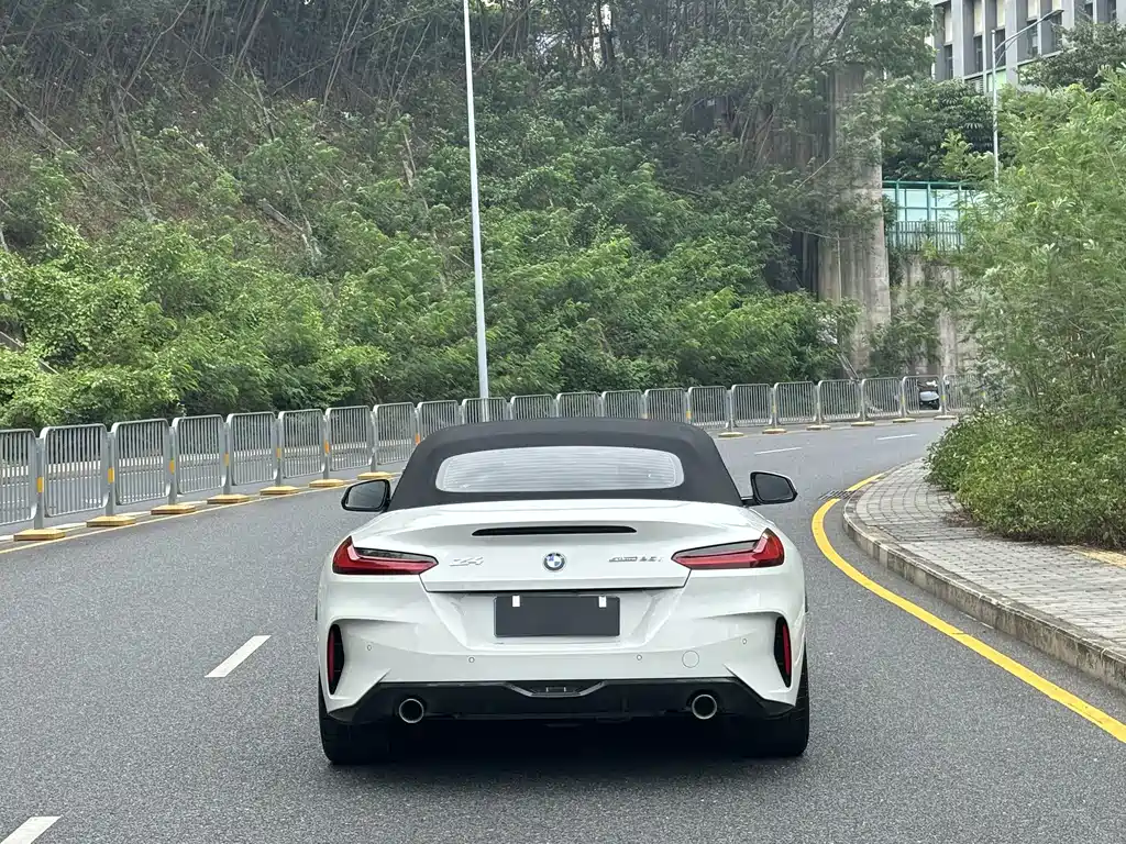 BMW Z4 — фото 19