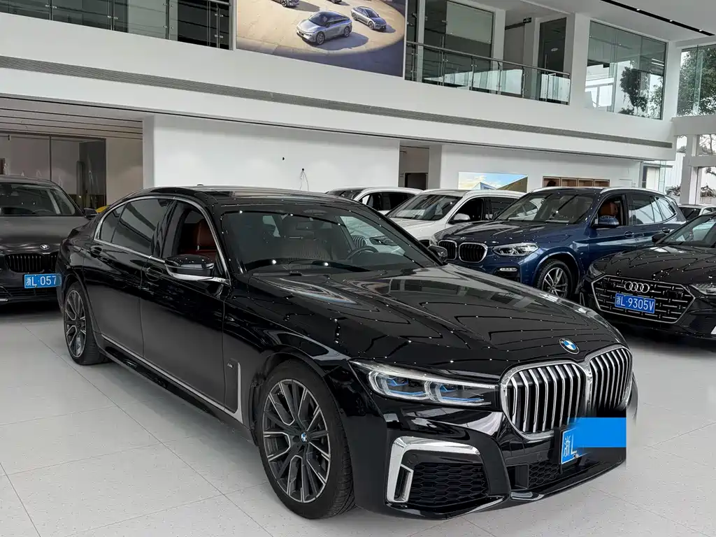 BMW 7 Series — фото 2