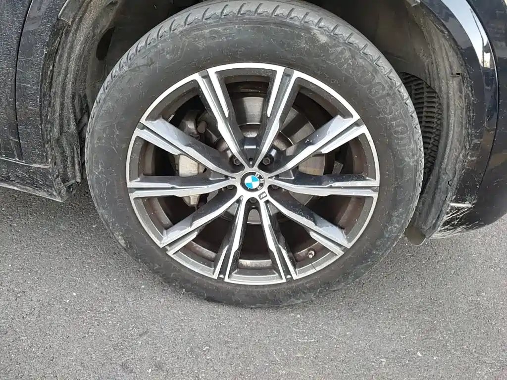 BMW X5 (Import) — фото 24